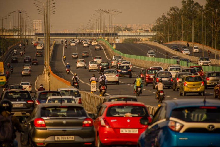 Delhi Govt: vehicles which are 10-yr-old, to be deregistered by January 1,2022