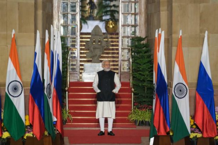 पीएम ‘नरेन्द्र मोदी' एक बार फिर वैश्विक स्तर पर लोकप्रिय नेता के पायदान पर