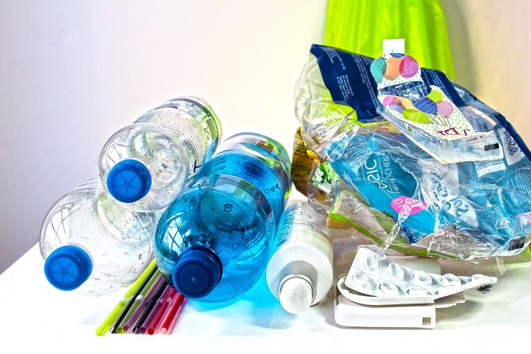 उत्तराखंड: सरकारी विद्यालयों और कार्यालयों में प्लास्टिक से बनी बोतल का इस्तेमाल पूर्ण रूप से प्रतिबंधित