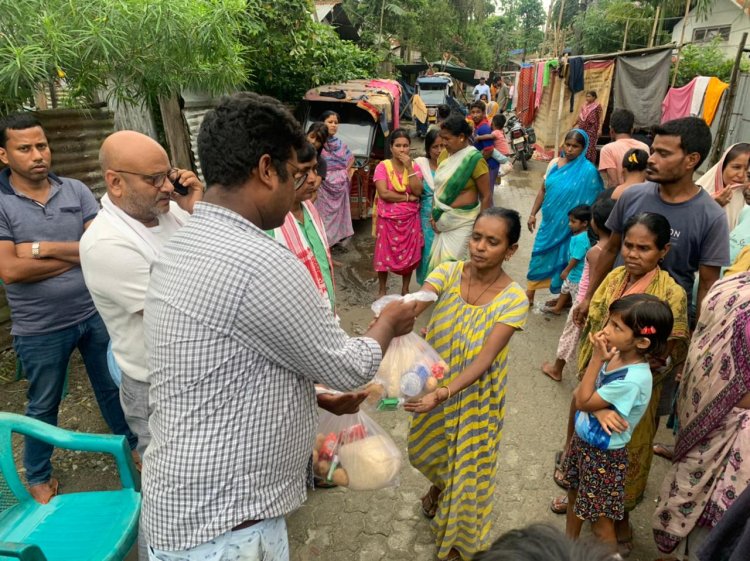 असम में बाढ़ से हालत खराब: 19 लाख लोग बाढ़ की चपेट में, प्रधानमंत्री ने दिया सीएम हिमंत को मदद का आश्वासन