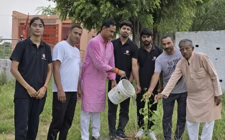 उजालों संस्था के सह-संस्थापक हितेश चांदवा ने अपने 22वे जन्मदिन पर लगाए 22 पौधे, पर्यावरण संरक्षण का दिया संदेश