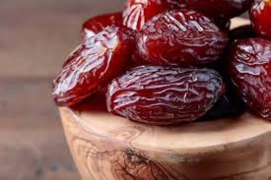 Dates Benefits: सर्दियों में खजूर खाने के फायदे: दूर होगी कमजोरी, हड्डियों में आएगी मजबूती