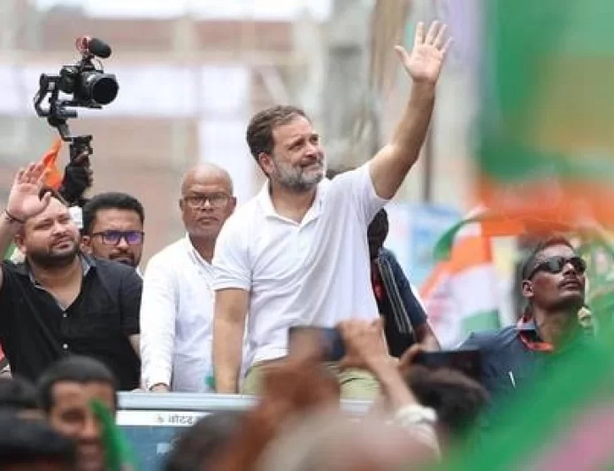 राहुल गांधी की वोटर अधिकार यात्रा: लोकतंत्र और चुनावी पारदर्शिता की नई लड़ाई