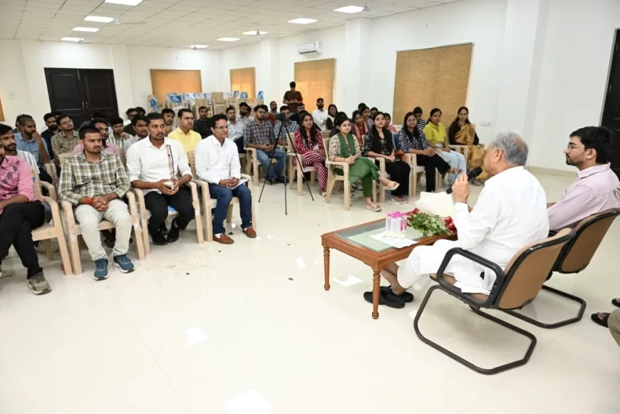 अशोक गहलोत का फिर चला जादू, रिसर्च फेलोशिप फिर शुरू -रामस्वरूप ओला की पहल से पीएचडी स्कॉलर्स को बड़ी राहत