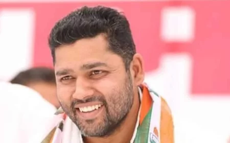 Rajasthan News: बूंदी में बुलडोजर एक्शन के बीच इंची टेप लेकर सड़क पर उतरे अशोक चांदना, बोले- गरीबों के साथ अन्याय बर्दाश्त नहीं