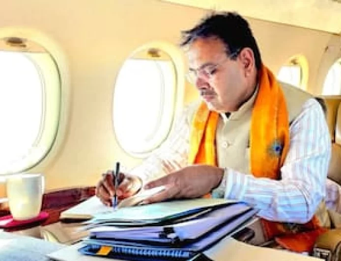 Rajasthan News: भजनलाल सरकार ने किए 178 RAS अधिकारियों के तबादले, देखें किसे कहाँ मिली जिम्मेदारी