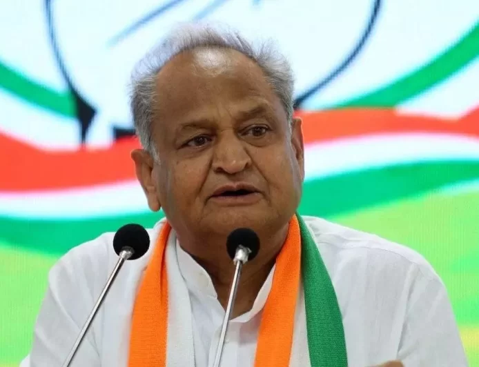 Rajasthan News: कांग्रेस में गुटबाजी के सवाल पर अशोक गहलोत का बड़ा बयान, बोले- 'मीडिया और जनता के बीच से यह कन्फ्यूजन अब हटना चाहिए'