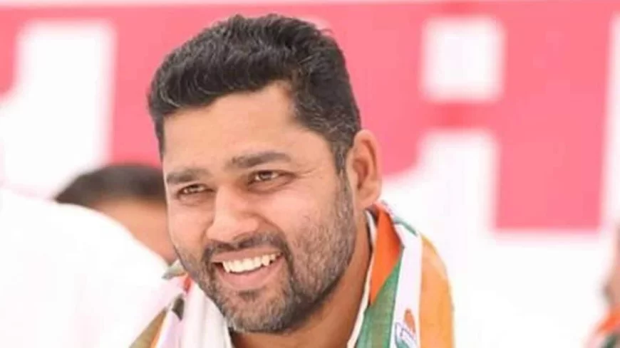 Rajasthan News: बूंदी में बुलडोजर एक्शन के बीच इंची टेप लेकर सड़क पर उतरे अशोक चांदना, बोले- गरीबों के साथ अन्याय बर्दाश्त नहीं