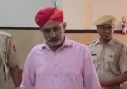 Rajasthan News: मुख्य आरोपी पदम सिंह समेत 3 शिक्षक सस्पेंड, केंद्र अधीक्षक पर फैसला लंबित