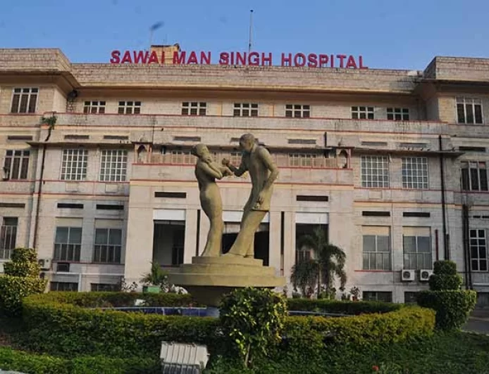 Rajasthan News: जयपुर SMS अस्पताल का मेडिकल चमत्कार: कट गया था 29 साल के युवक का प्राइवेट पार्ट, डॉक्टरों ने 4 घंटे के जटिल ऑपरेशन में फिर से जोड़ा