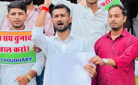 छात्रसंघ चुनाव बहाली की मांग को लेकर छात्रनेता एमएल चौधरी ने राज्यपाल को सौंपा रक्तपत्र, दी बड़े आंदोलन की चेतावनी