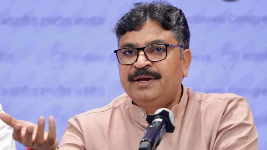 '5 ही जगह Gen अल्फा ने किया प्रदर्शन तो पसीने आ गए!' स्कूलों में वीडियो पर लगे बैन पर बोले टीकाराम जूली